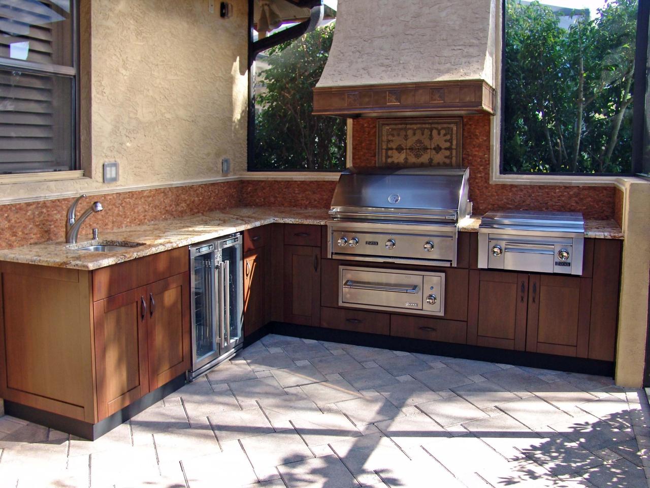 Outdoor Kitchen Cabinets Review – The Kitchen Blog