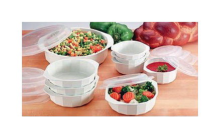 Microwave cookware set consisting of different dishes