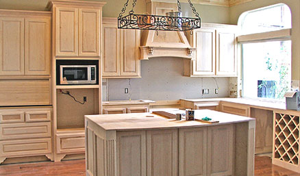 White maple kitchen cabinets
